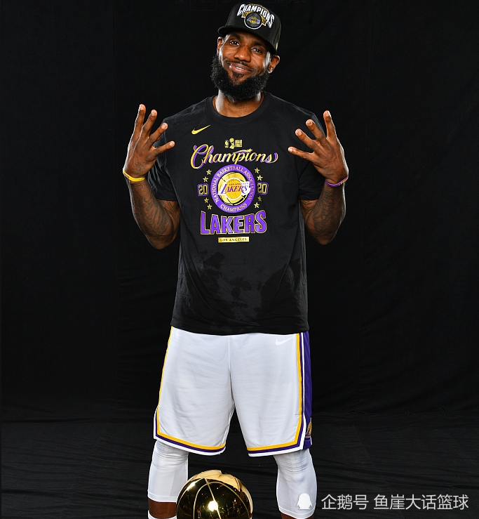 德罗巴迎来十赛季高光表现,快船球迷沸腾!的简单介绍 德罗巴迎来十赛季高光表现,快船球迷沸腾!的简单介绍