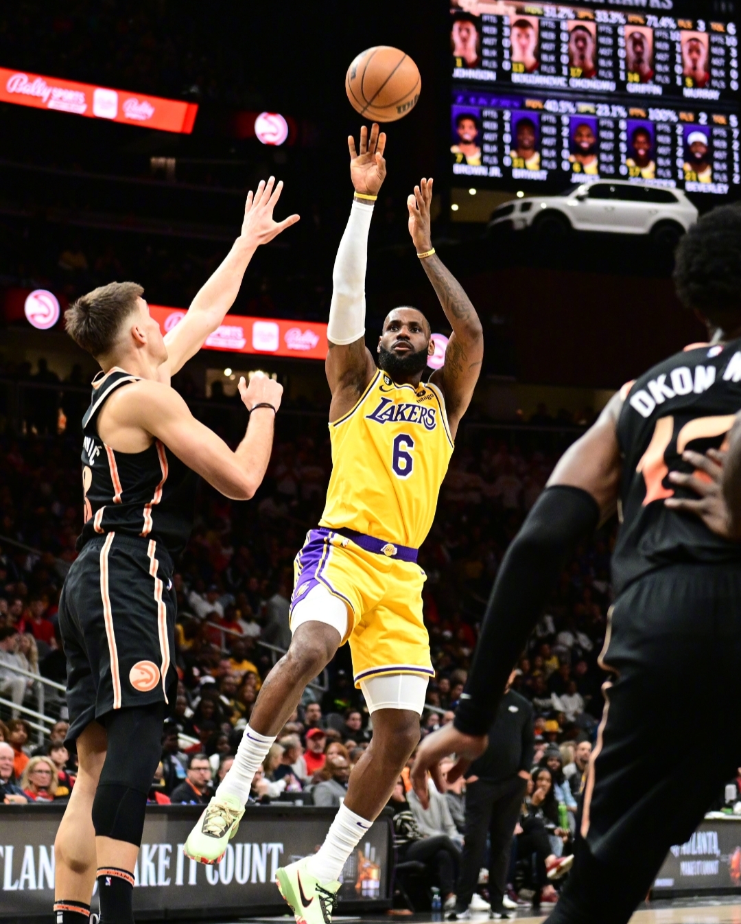 关于詹姆斯关键节点精彩发挥,老鹰带队取胜!的信息 关于詹姆斯关键节点精彩发挥,老鹰带队取胜!的信息