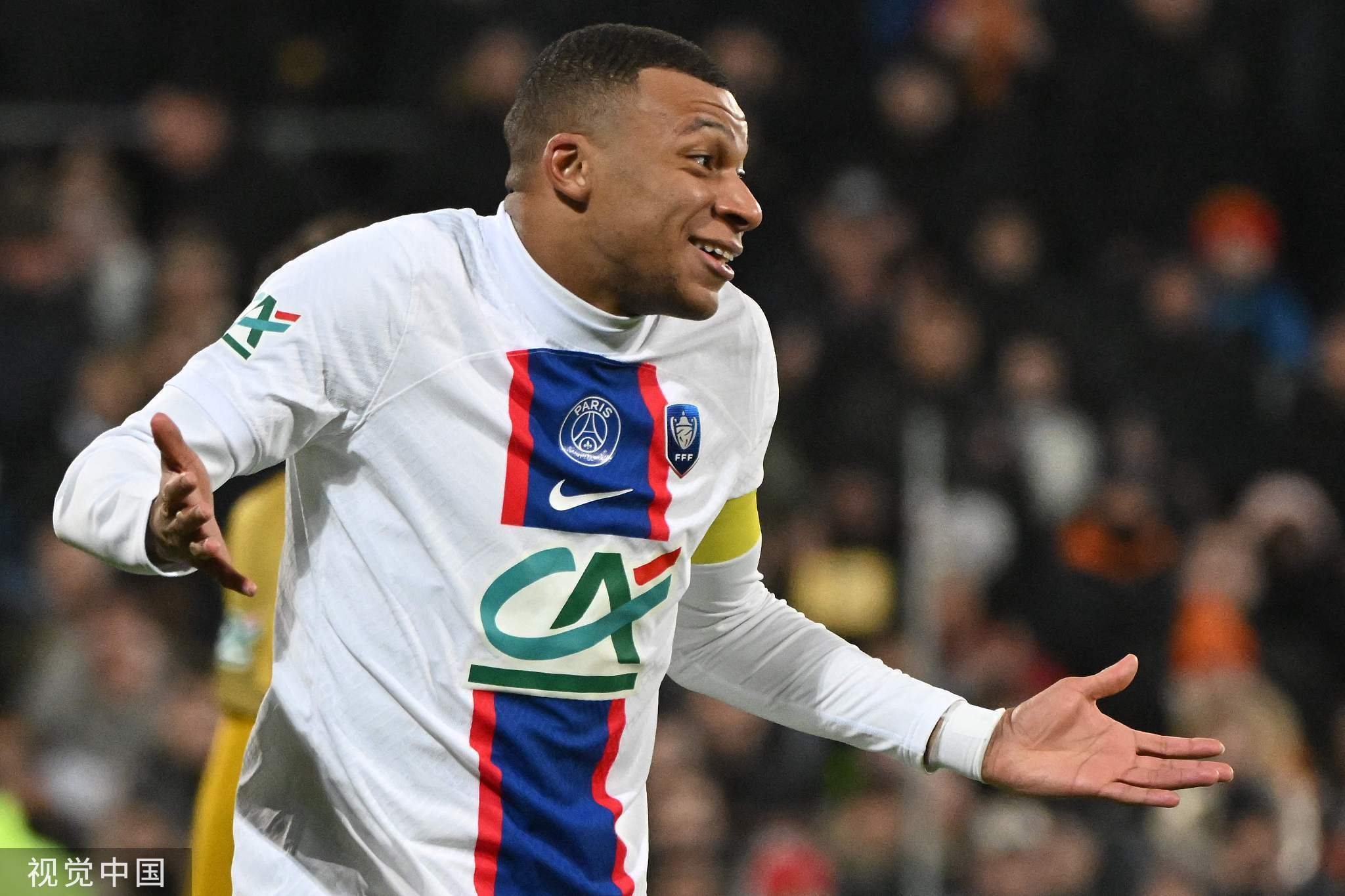 关于今晨突围战来临，多伦多猛龙围绕法国杯队长鼓劲，赛场秩序良好，控场能力受关注的信息